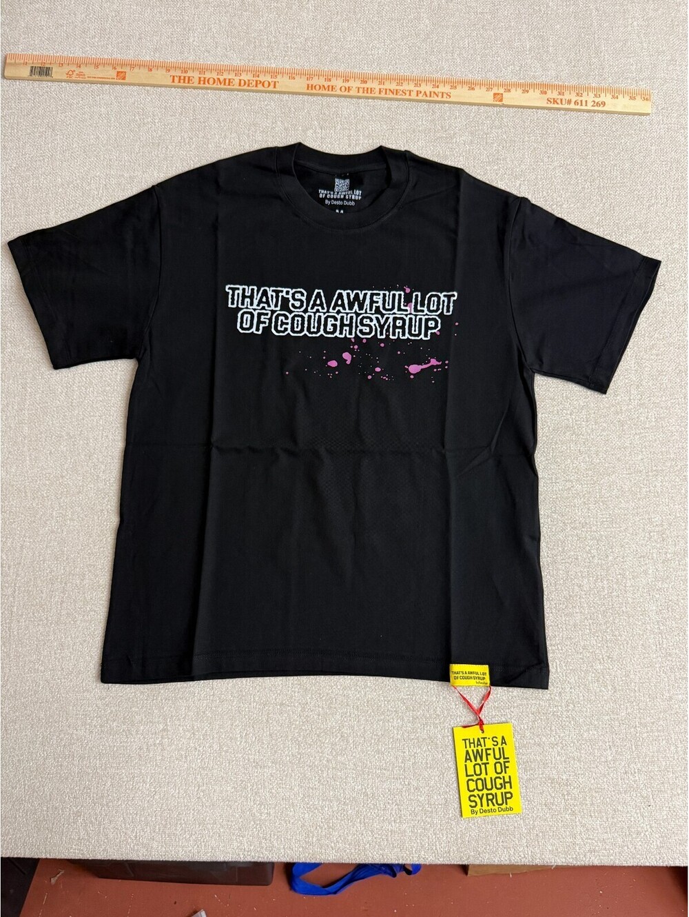 That's An Awful Lot Of Cough Syrup Graphic T-Shirt Mens Size L Large Black NWT